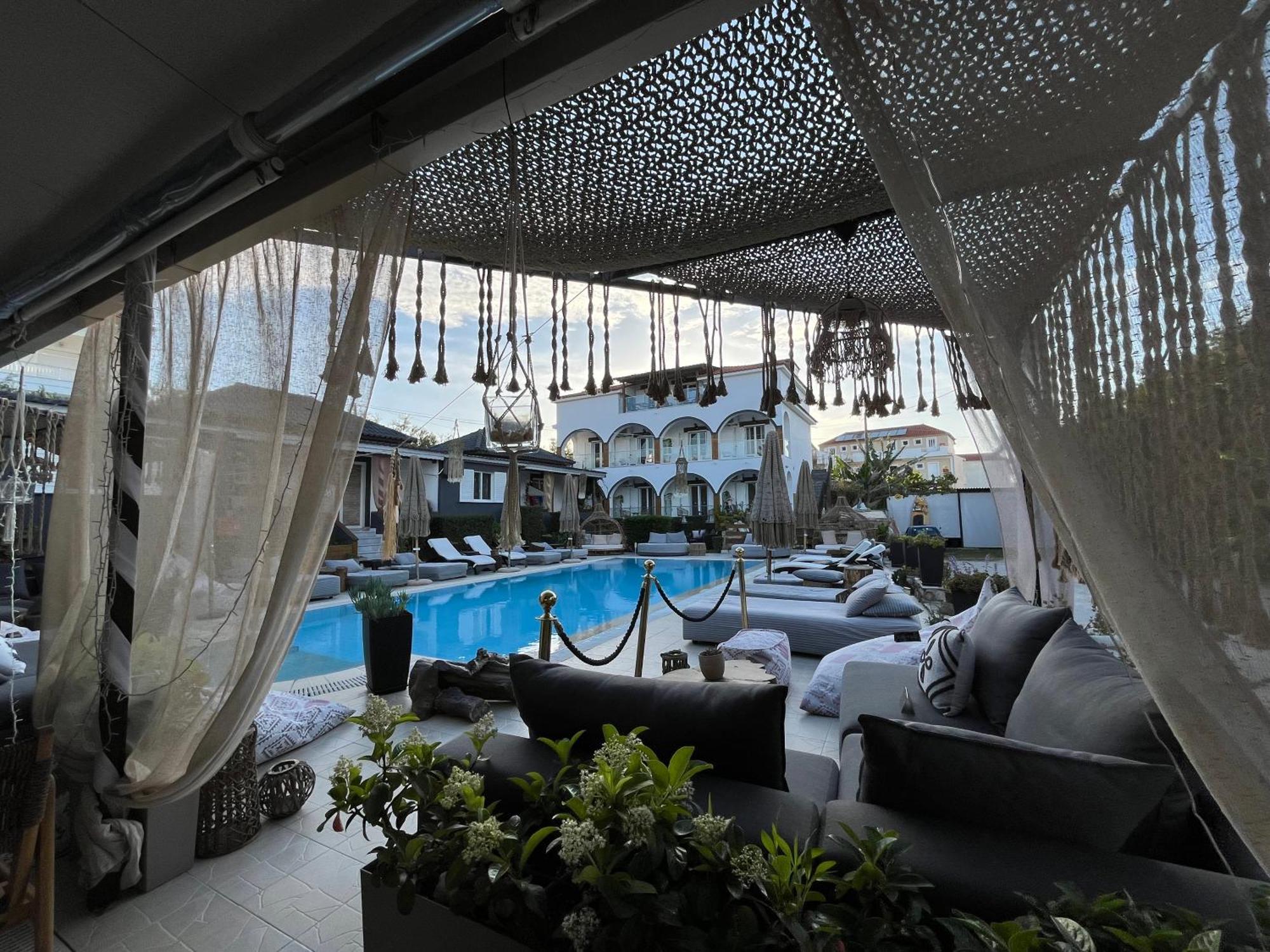 Villa Corali Apartments Sea Breath & Pool 阿莫迪 外观 照片